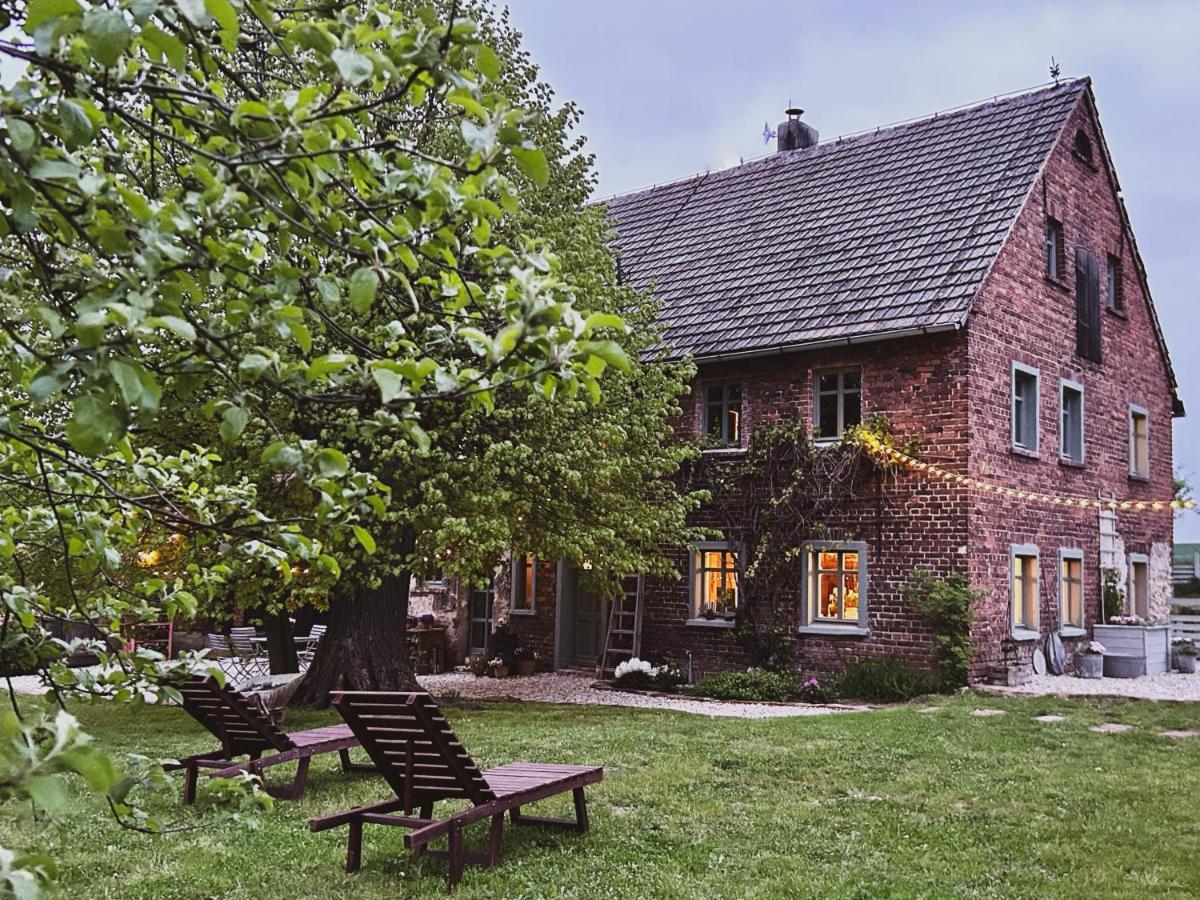 Dom Na Krzewiu Acomodação com café da manhã Gryfów Śląski Exterior foto
